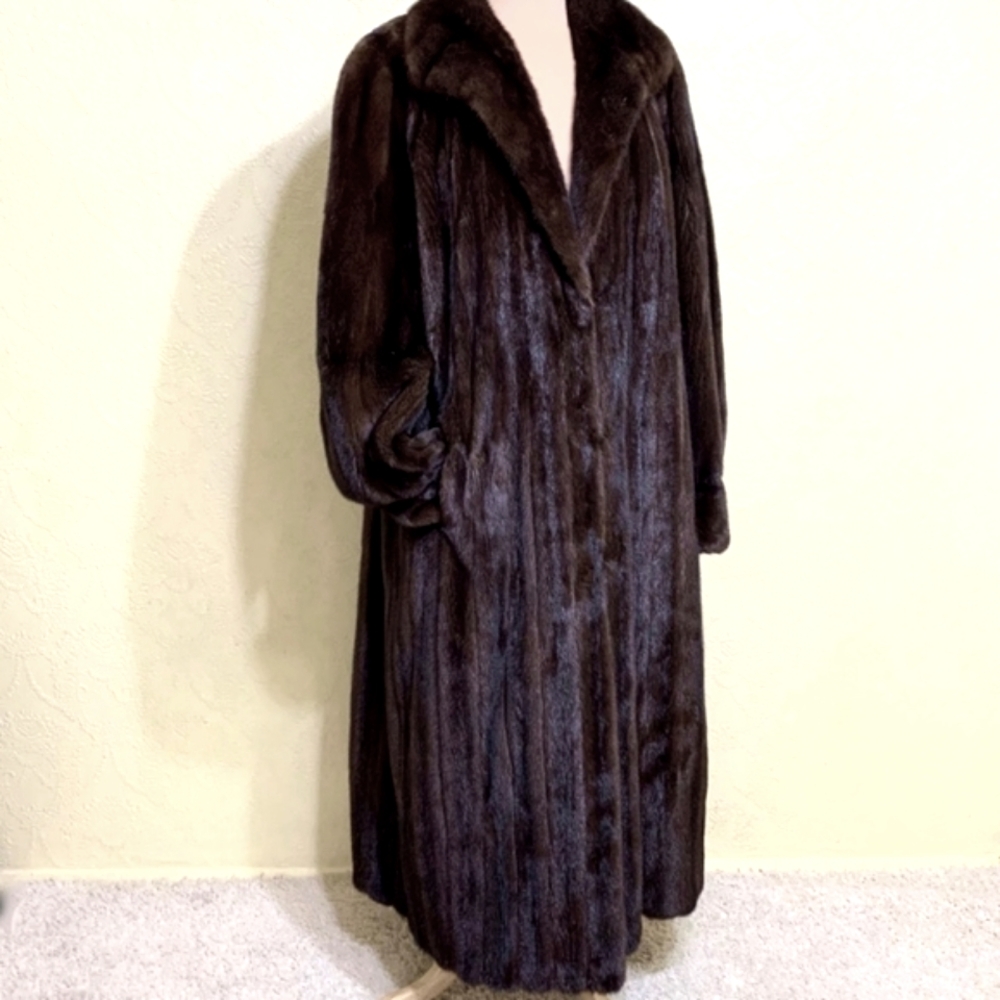 Authentic Mink Coat (Nordstrom) size 18/20